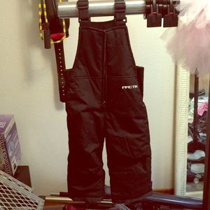 Like new toddler snow bib size 2T